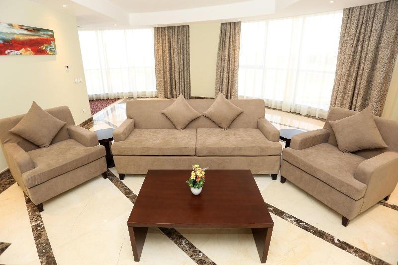 Tolip El Forsan Hotel Ismailia Exterior foto A living room